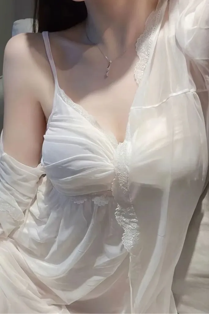 Ảnh gái sexy khoe vú đẹp