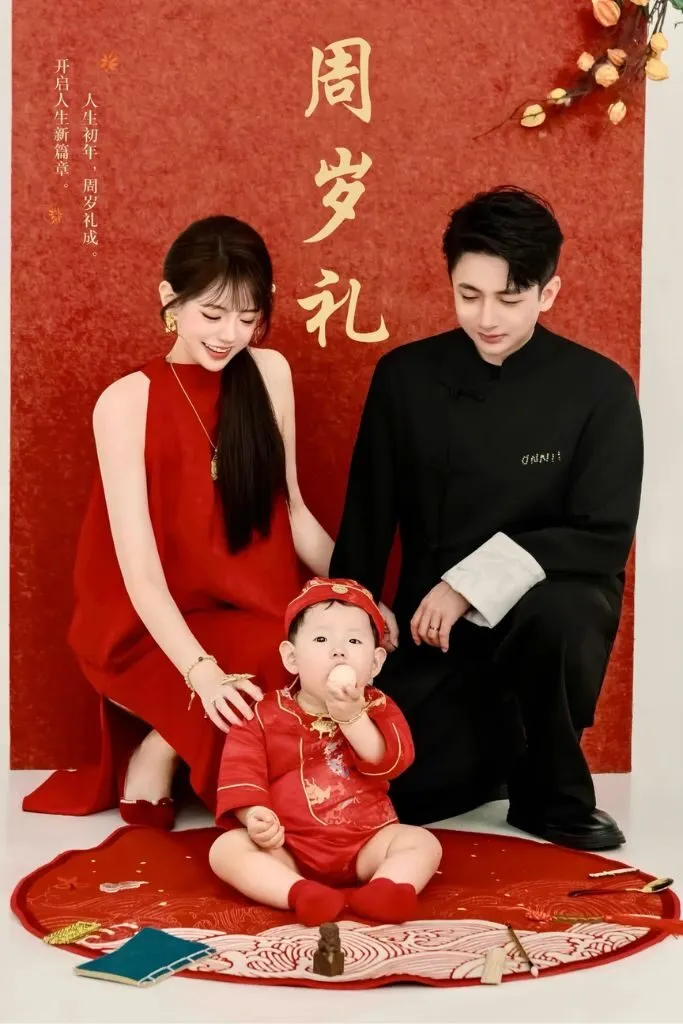 Ảnh gia đình cung hỷ chụp hình Tết