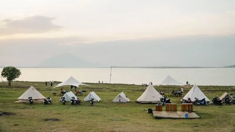 Camping hồ Dầu Tiếng – Những địa điểm đẹp để dựng lều và check-in